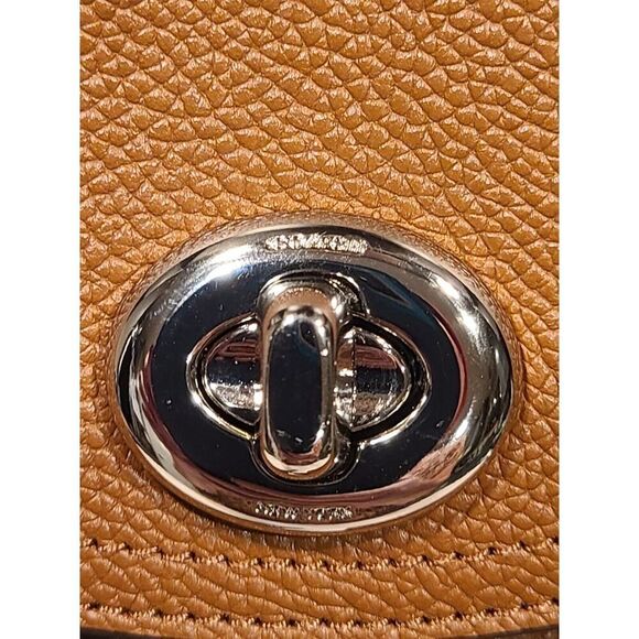 Coach Turnlock Rucksack Backpack Classic Saddle Brown Pebbled Leather Preppy EUC - Picture 4 of 16